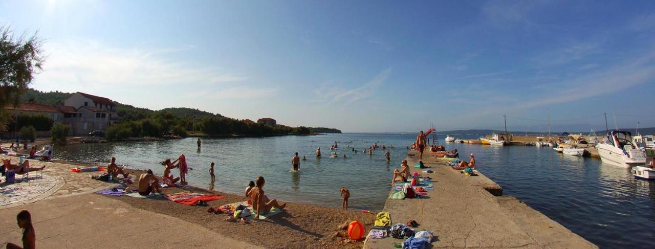 Apartments Pasman Banj Εξωτερικό φωτογραφία